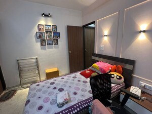 Bedroom in 2 BHK Apartment at Lodha Amara New Tower, Kolshet Road – for Rent
