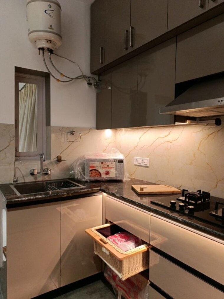 Kitchen, crossing-chitravan 3 Bedroom 125 Sq.Ft. Builder Floor In Nai Basti Dundahera Ghaziabad 10390682