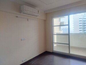 Room in 3.5 BHK Apartment at Bestech Park View Altura, Sector 79 – for Rent