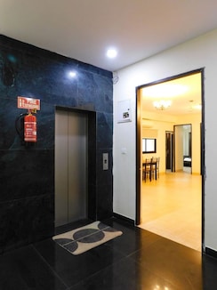 3 BHK + Basement Builder Floor For Rent in Defence Colony