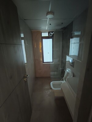 Attached Bathroom in 2 BHK Apartment at Sheth Auris Bliss, Malad West – for Rent