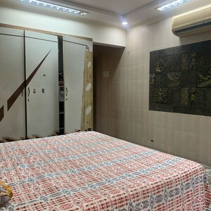 Bedroom in 3 BHK Apartment at Borivali West – for Rent
