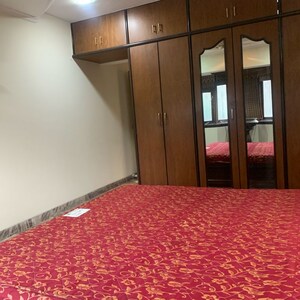 Bedroom in 3 BHK Apartment at Borivali West – for Rent