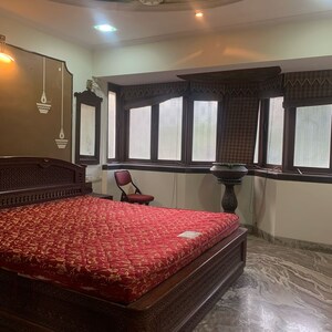 Bedroom in 3 BHK Apartment at Borivali West – for Rent