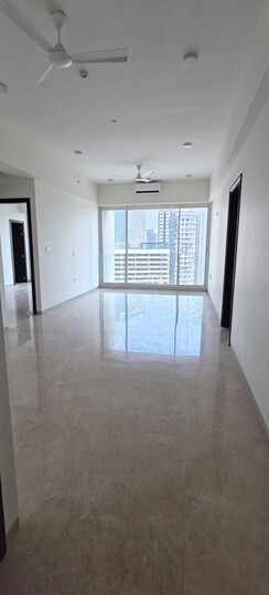 3 BHK + Study Room,Extra Room Apartment For Rent in Raheja Imperia