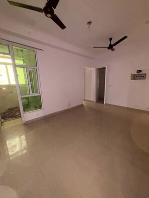 Room in 2 BHK Apartment at Gaur City 2 - 16th Avenue, Sector 16c Greater Noida – for Sale