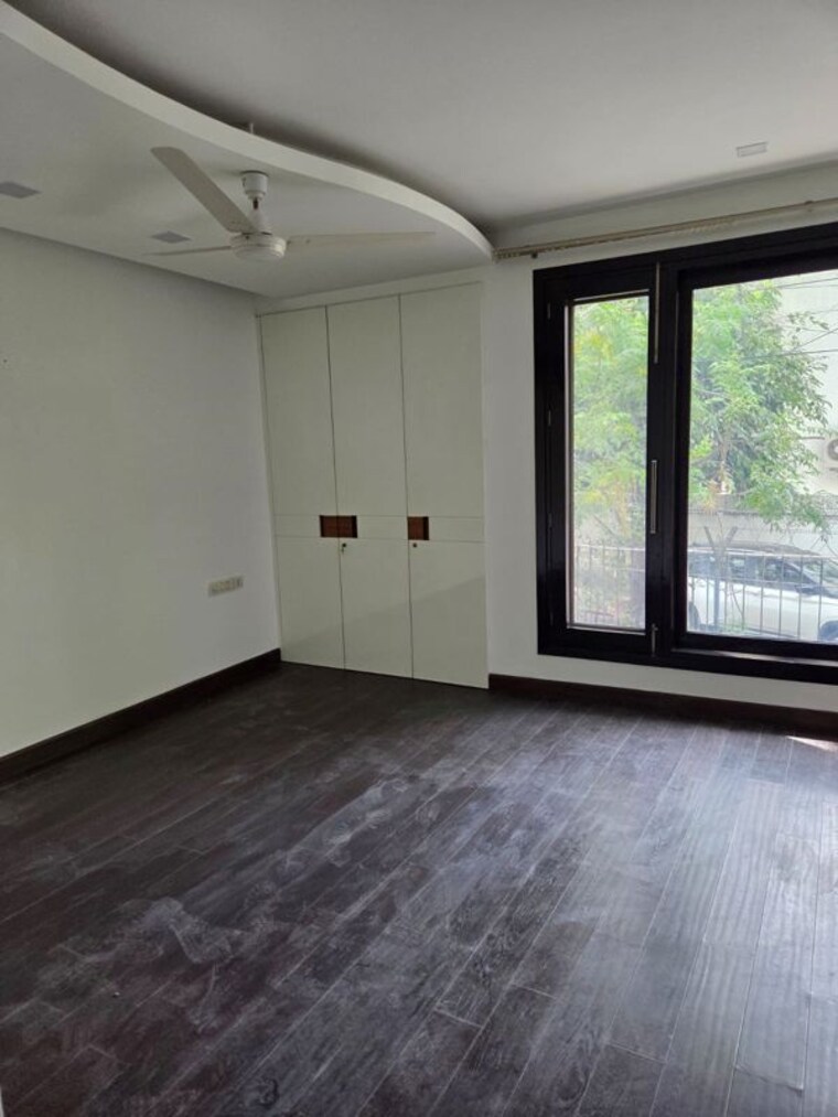 Room, west end colony 4 Bedroom 500 Sq.Yd. Builder Floor In West End Colony Delhi 10390812