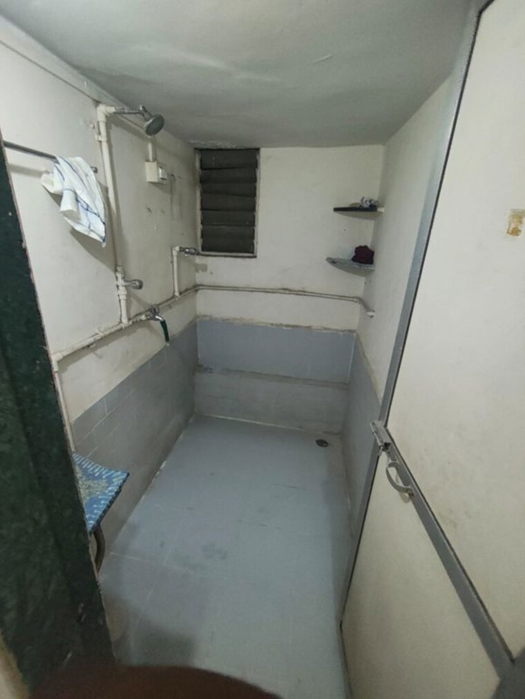Bathroom, saibaba-vihar-complex 1 Bedroom 460 Sq.Ft. Apartment In Anand Nagar Thane 10390794
