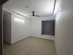 Room in  Apartment at Bhartiya Nikoo Homes Phase 2, Thanisandra Main Road – for Rent