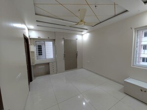 Room in 2.5 BHK Apartment at Aparna Sarovar Zenith, Nallagandla – for Rent