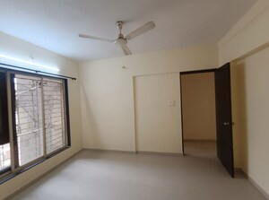 Room in 2 BHK Apartment at Bhoomi Acres, Thane West – for Rent