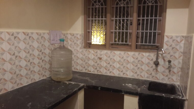 Kitchen, rt nagar 1 RK 560 Sq.Ft. Independent House In Rt Nagar Bangalore 10390889