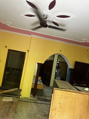 Team Area in 2 BHK Independent House at Alpha Ii Greater Noida – for Rent