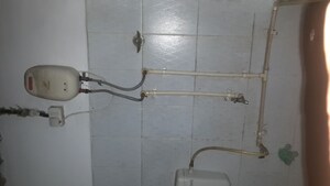 Bathroom in 1 RK Independent House at Rt Nagar – for Rent