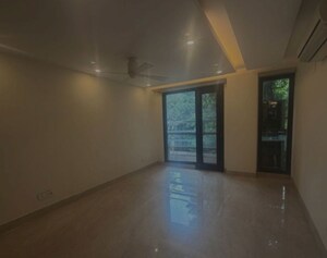 4 BHK Builder Floor For Rent in West End Colony