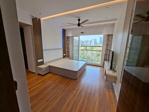 Bedroom in 3 BHK Apartment at Motilal Nagar – for Rent