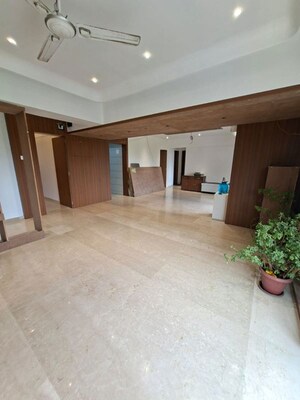 Parking in 3 BHK Apartment at Motilal Nagar – for Rent