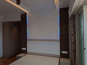 Building Lobby in 3 BHK Apartment at Motilal Nagar – for Rent
