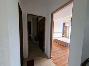 Room in 3 BHK Apartment at Motilal Nagar – for Rent