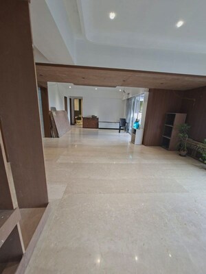 Team Area in 3 BHK Apartment at Motilal Nagar – for Rent