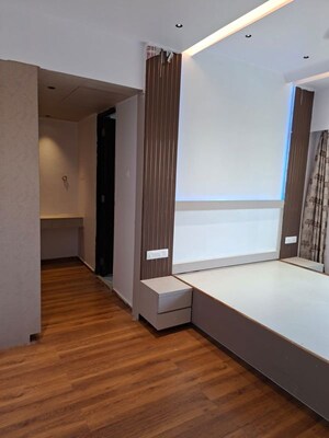 Bathroom in 3 BHK Apartment at Motilal Nagar – for Rent