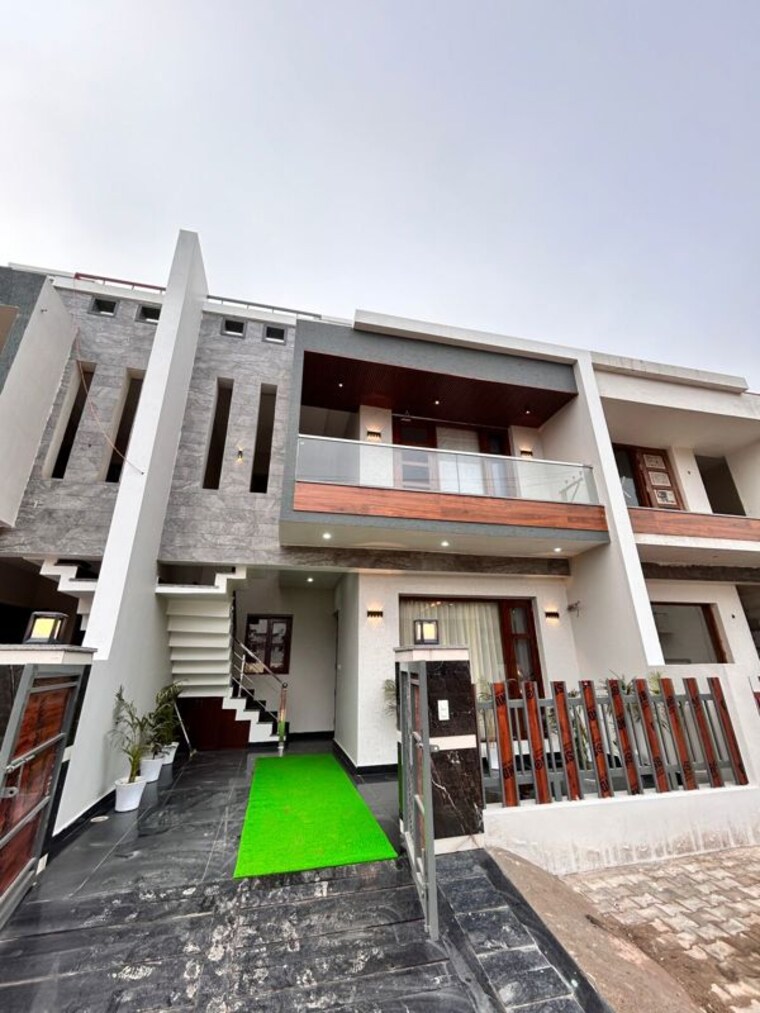 Exterior View, sunny enclave 3 Bedroom 122 Sq.Yd. Villa In Sunny Enclave Mohali 10390934