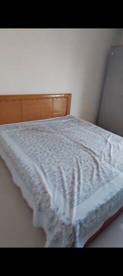 2 BHK + Pooja Room Apartment For Rent in JKG Palm Resort