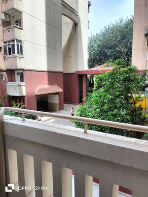 Balcony in 2.5 BHK Apartment at Suncity Essel Tower, Sector 28 – for Rent