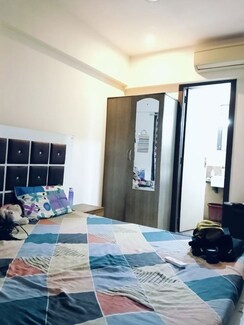 2 BHK Apartment For Rent in Lalani Grandeur