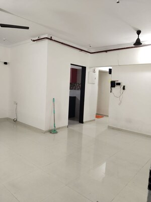 Hall in 2.5 BHK Apartment at Sethia Kalpavruksh Heights, Kandivali West – for Rent