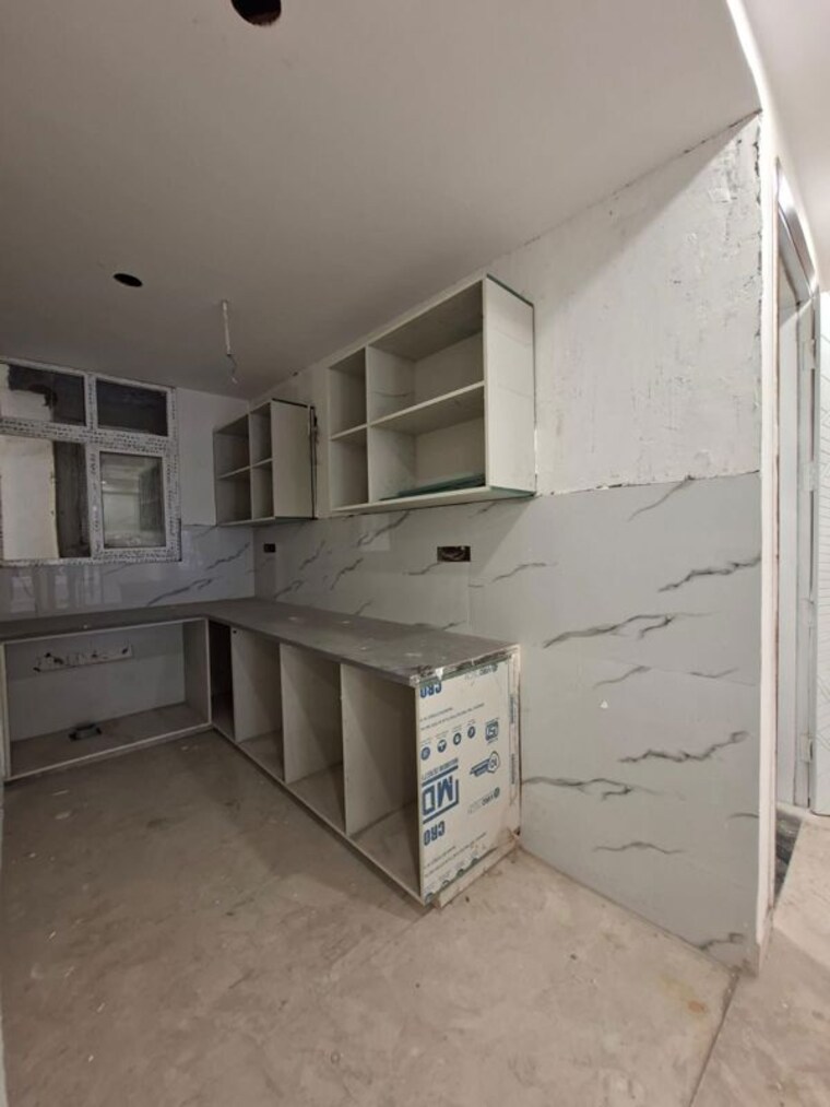 Kitchen, jawahar nagar 3 Bedroom 140 Sq.Yd. Apartment In Jawahar Nagar Delhi 10391014