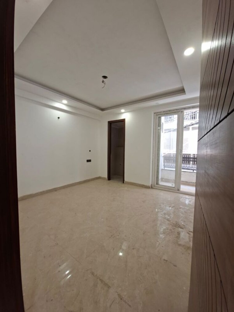 Room, jawahar nagar 3 Bedroom 140 Sq.Yd. Apartment In Jawahar Nagar Delhi 10391014