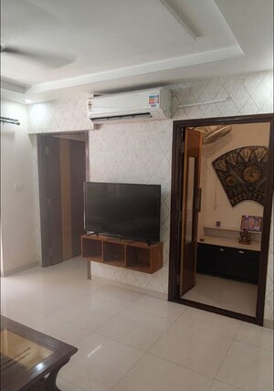 Room in 3 BHK Apartment at Kondapur – for Sale