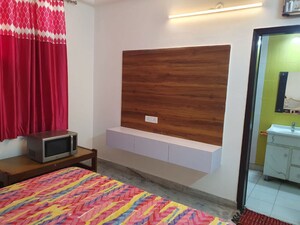 Bedroom in 2 BHK Builder Floor at Green Fields Colony – for Rent
