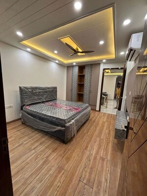 Living Room in 3 BHK Builder Floor at Sector 52 – for Rent