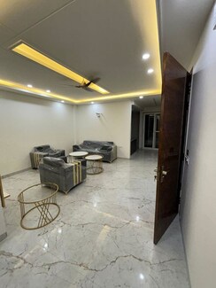 3 BHK Builder Floor For Rent in Sector 52