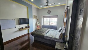 Master Bedroom in 2 BHK Apartment at Bhosale Nagar – for Rent