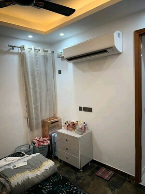 Team Area in 1 BHK Apartment at Chattarpur – for Rent