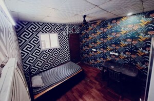 Bedroom in 3 BHK Builder Floor at Sector 41 – for Rent