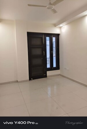 Room in 3 BHK Apartment at M3M Latitude, Sector 65 – for Rent