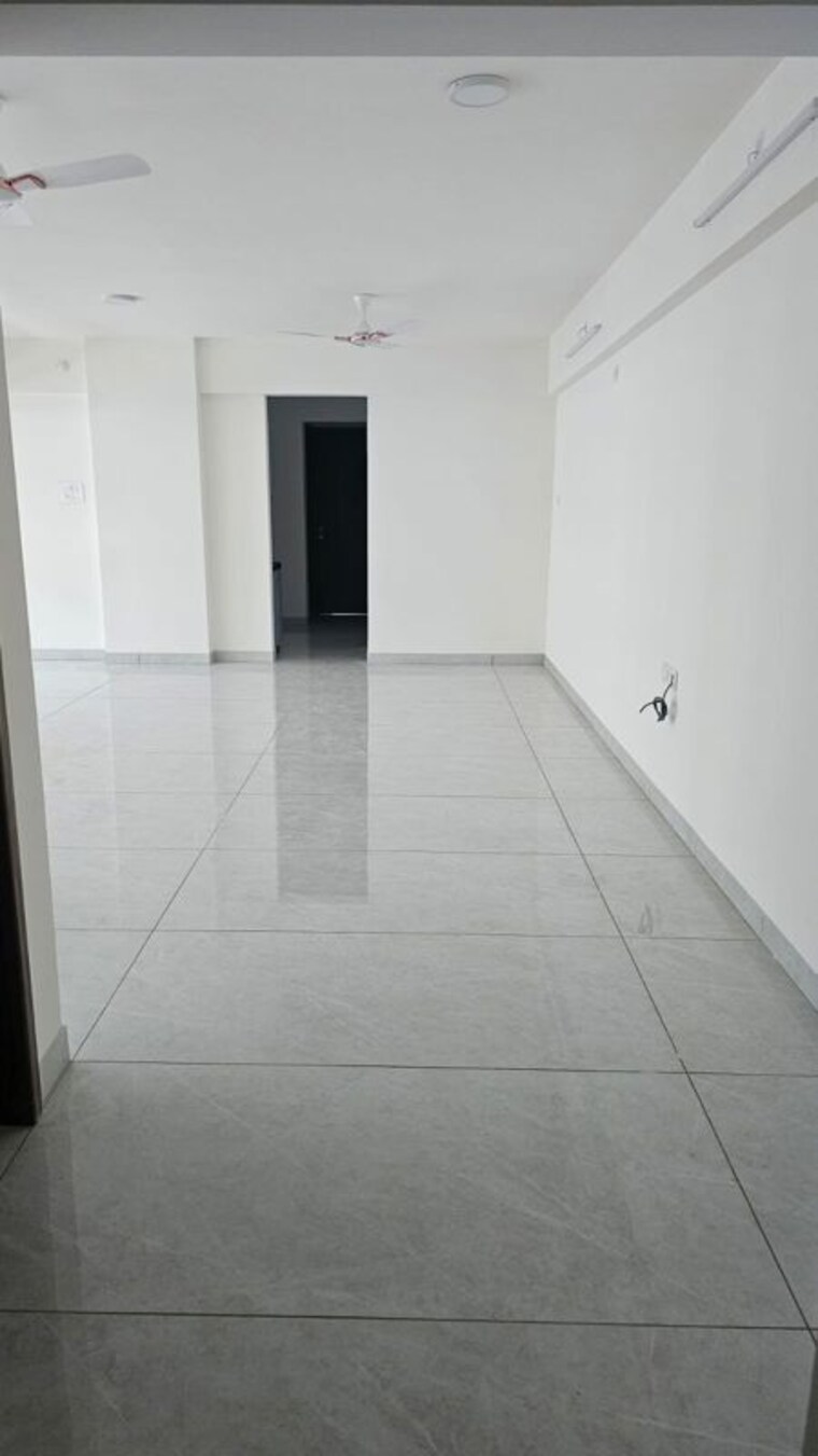 Living Room, shri-senapati-bapat-chs 3 Bedroom 1500 Sq.Ft. Apartment In Senapati Bapat Road Pune 10391070