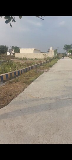 Plot For Sale in Agra Bypass