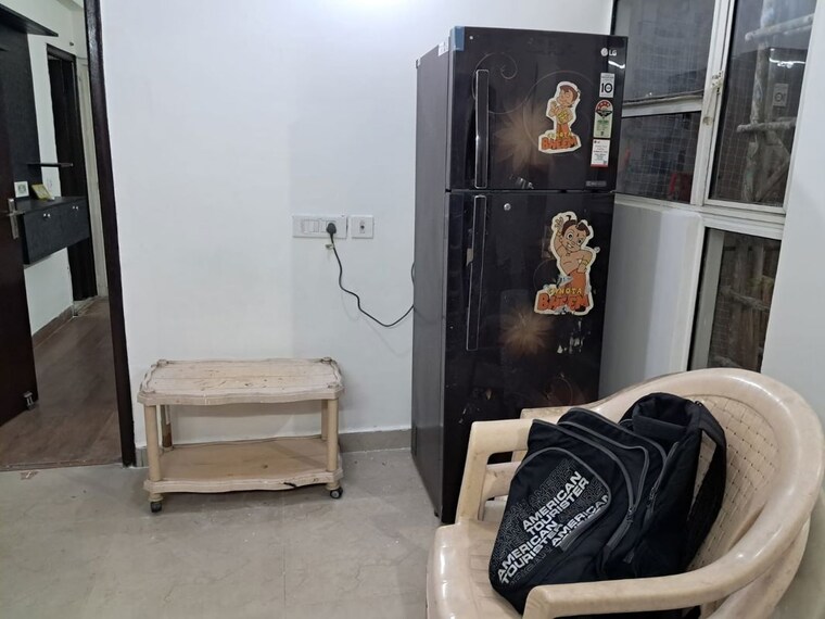 Living Room, devika-skypers-ii 2 Bedroom 792 Sq.Ft. Apartment In Raj Nagar Extension Ghaziabad 10391105