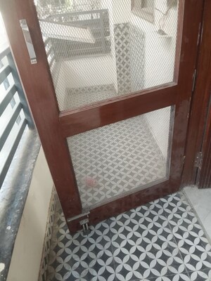 Bedroom in 3 BHK Builder Floor at RPS Palm Drive, Sector 88 – for Sale