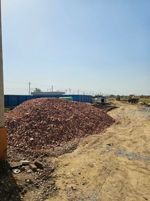 Plot For Sale in Tahra