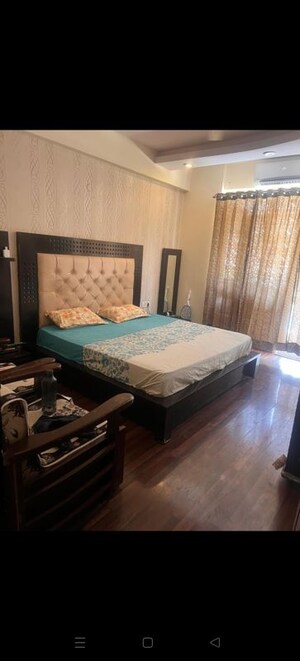 Bedroom in 3.5 BHK Apartment at Prateek Laurel, Sector 120 – for Rent