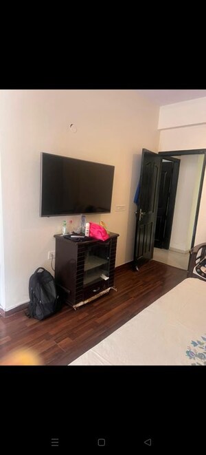 Living Room in 3.5 BHK Apartment at Prateek Laurel, Sector 120 – for Rent