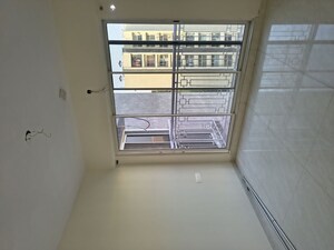Room in 2 BHK Apartment at Sayba Opal, Kurla East – for Rent
