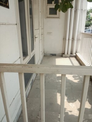 Building Lobby in 3 BHK Builder Floor at TDI The Grand Retreat, Sector 88 – for Sale