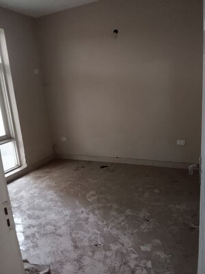 Room in 3 BHK Builder Floor at TDI The Grand Retreat, Sector 88 – for Sale